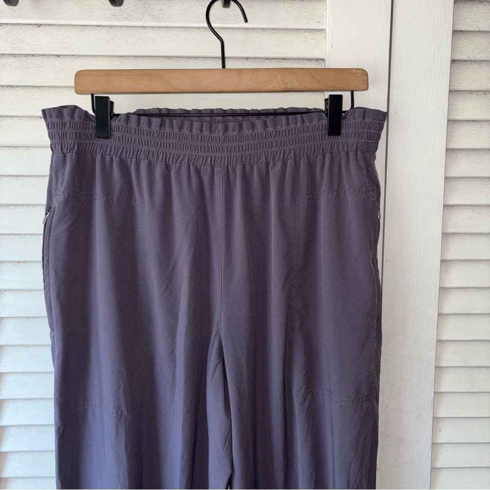 Athleta Savannah Jogger 14 Petite Featherweight Stretch Travel Pants Purple - Picture 3 of 6